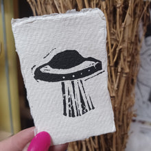 画像をギャラリービューアに読み込む, Mini UFO Lino Print